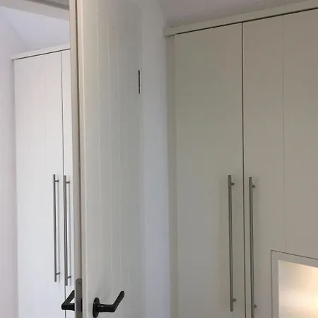Duenenhuuske Meerleev Mit Sauna Auf By Interhome * Spiekeroog