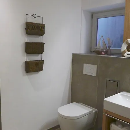 Duenenhuuske Meerleev Mit Sauna Auf By Interhome * Spiekeroog
