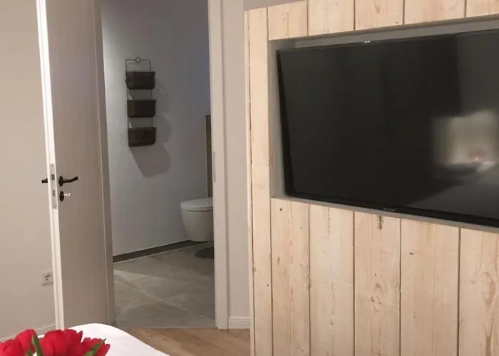 Duenenhuuske Meerleev Mit Sauna Auf By Interhome Casa de Férias Spiekeroog